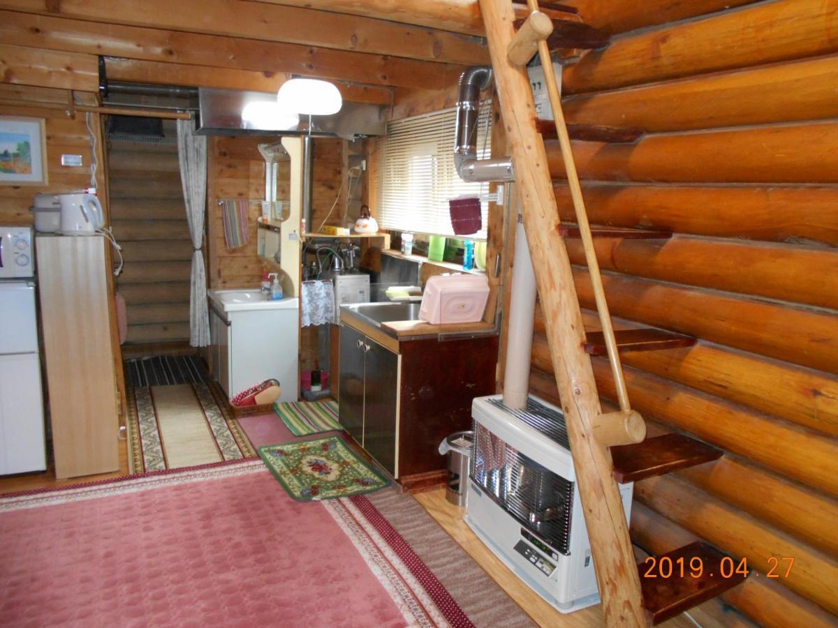 Villa Log Yukari à NakaNakafurano Extérieur photo